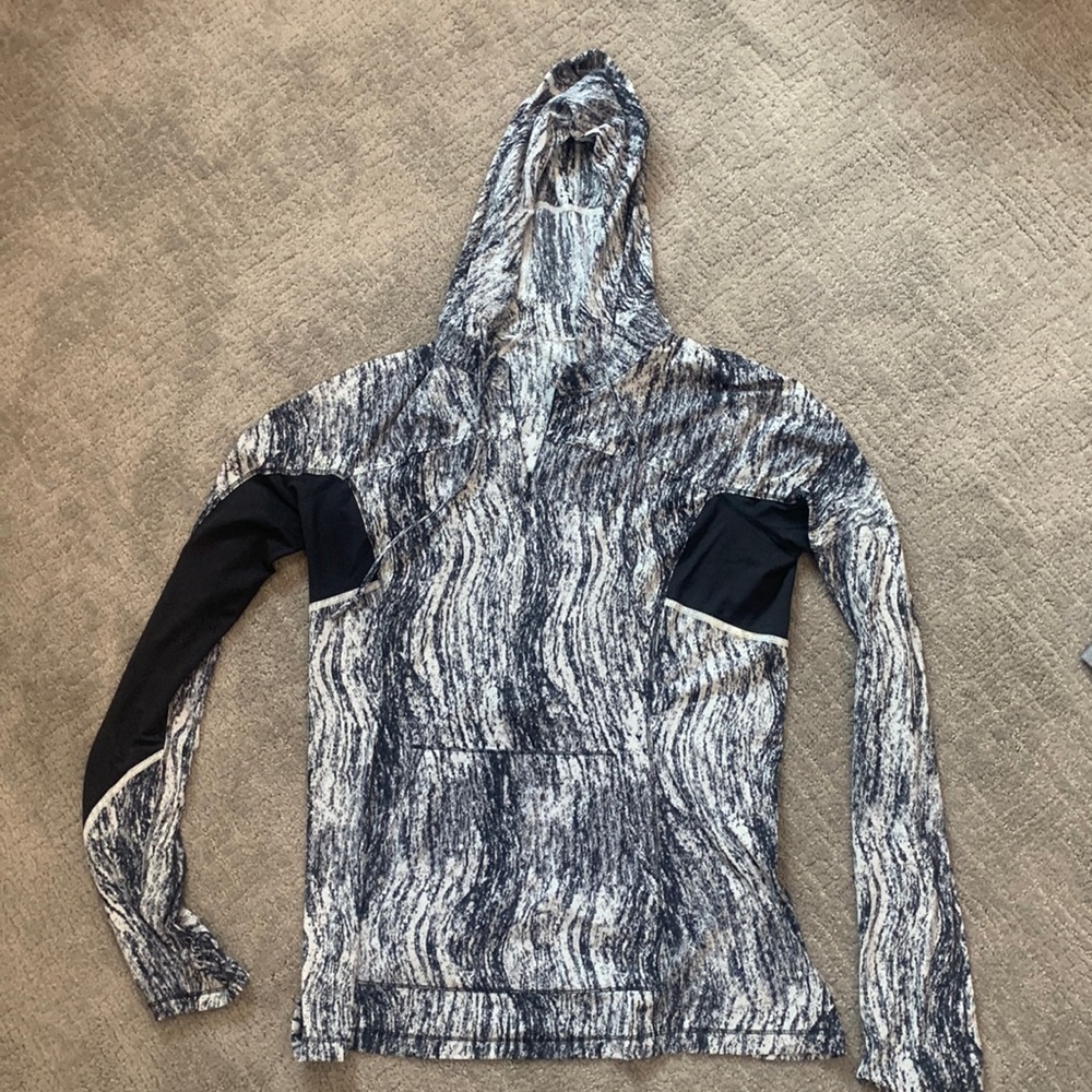 Lululemon pullover with hood size 10
